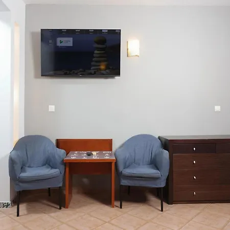 Ampelia Kassandra 3*