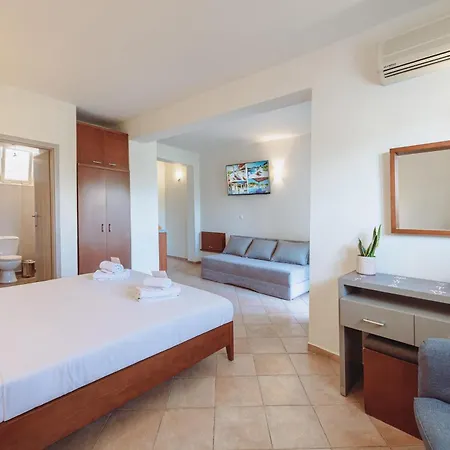 Ampelia Kassandra アパートホテル ハニオティス