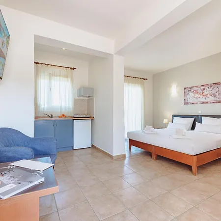Ampelia Kassandra Aparthotel Hanioti