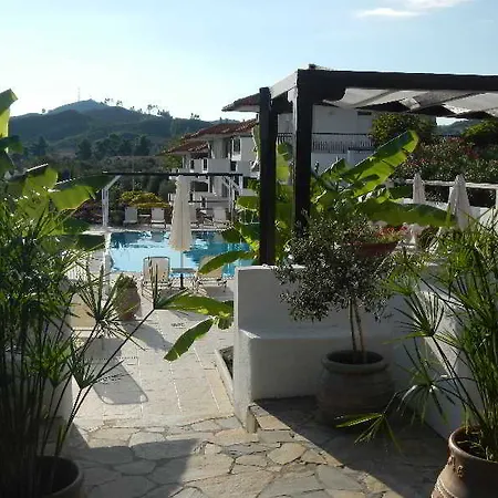 Ampelia Kassandra 3*