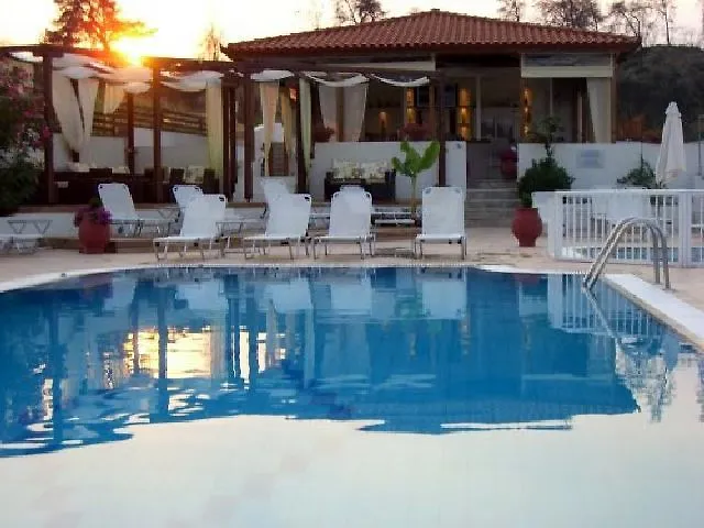 Ampelia Kassandra 3*