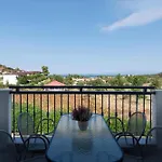 Ampelia Kassandra 3* هانيوتي