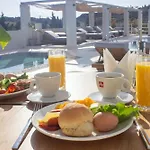 Ampelia Kassandra 3*