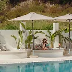 Ampelia Kassandra 3*