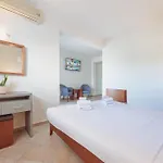 Ampelia Kassandra 3* هانيوتي