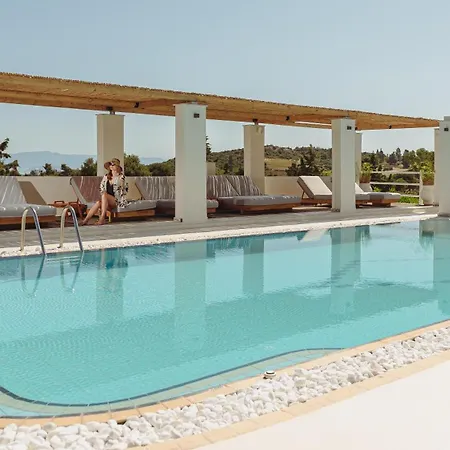 Aparthotel Ampelia Kassandra 3*