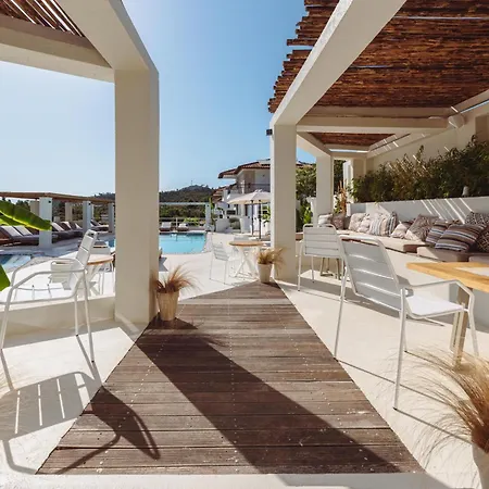Ampelia Kassandra 3*