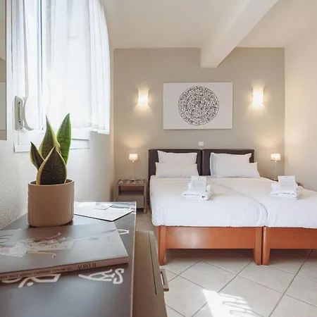 Ampelia Kassandra 3*