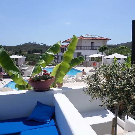 Ampelia Kassandra Ξενοδοχείο με διαμερίσματα