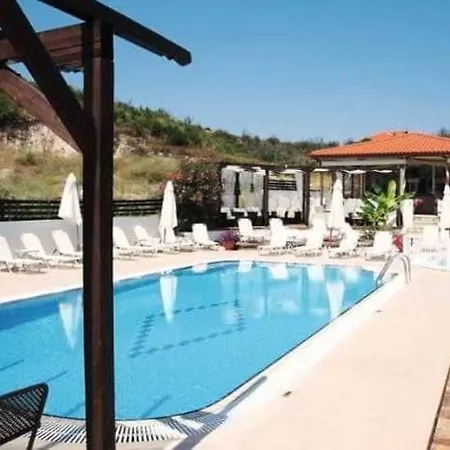 Aparthotel Ampelia Kassandra Hanioti