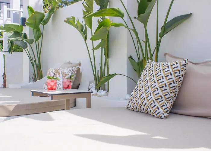 Ampelia Kassandra 3*