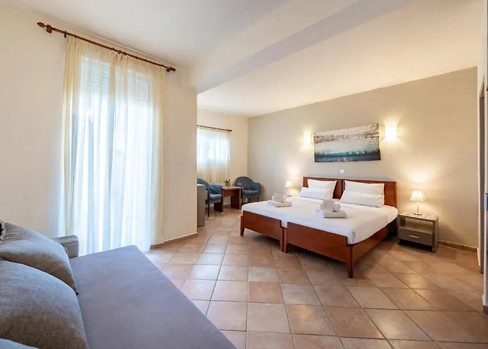 Ampelia Kassandra 3*