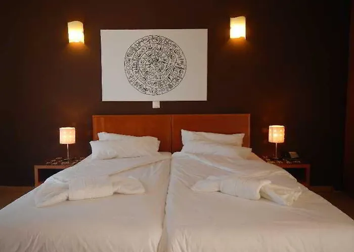 Ampelia Kassandra 3*