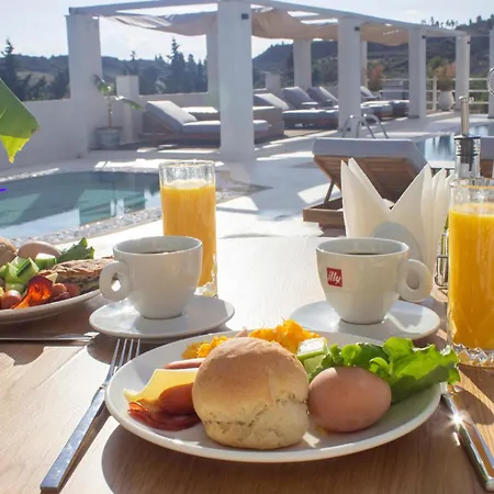 Ampelia Kassandra 3*