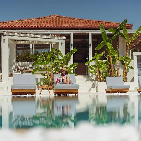 Ampelia Kassandra Aparthotel Hanioti