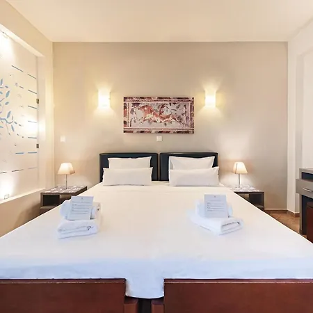 Ampelia Kassandra Aparthotel 3*