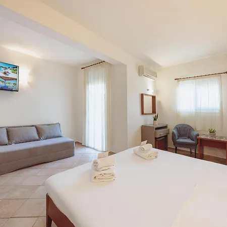 Ampelia Kassandra Chaniotis