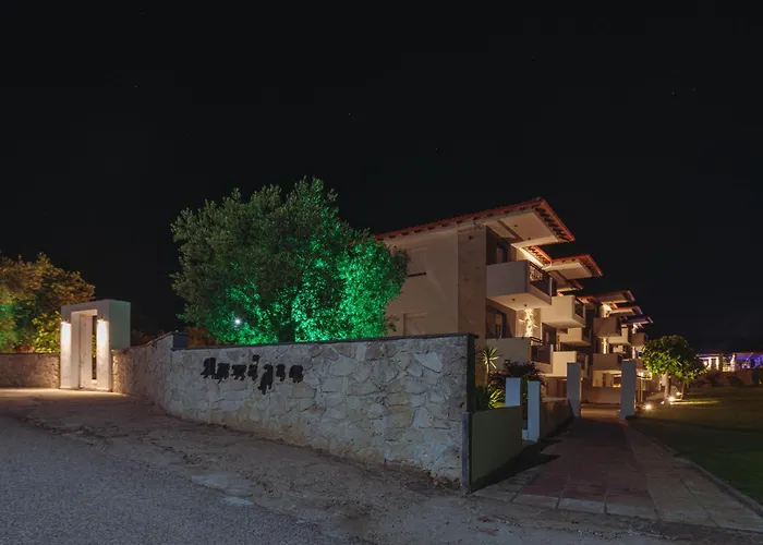 Ampelia Kassandra شقة فندقية