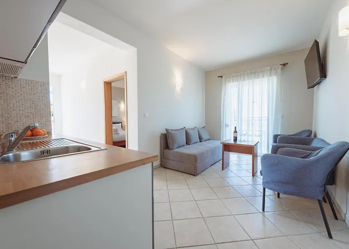 Ampelia Kassandra Aparthotel Hanioti