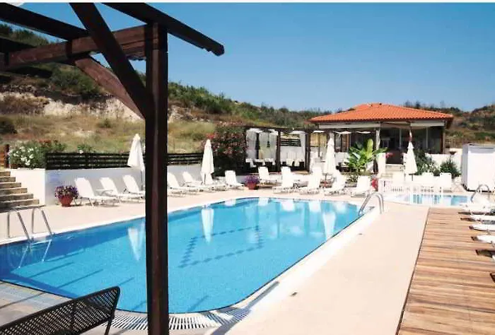 Ampelia Kassandra 3*